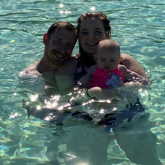 Meet your Posher, Abby - Picture 1 of 1